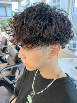 ウェイビーエフティフィフス 横浜西口(WAVEY ft.fifth) 波巻きスパイラルツイストスパイラルパーママッシュメンズヘア