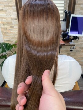 ハサミバイアトリエナガノ 千葉(8sami by atelier nagano) デザインカラー／レイヤーカット/ウエットヘア/オリーブベージュ