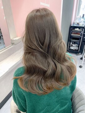 ジーナ 名駅(XENA.) 《xena/haru》赤味なしオリーブベージュ×レイヤーカット