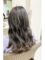 ヘアメイク マルナ 本店(HAIR MAKE MALUNA)&nbsp;【MALUNA ペコ】秋におすすめデザインカラー