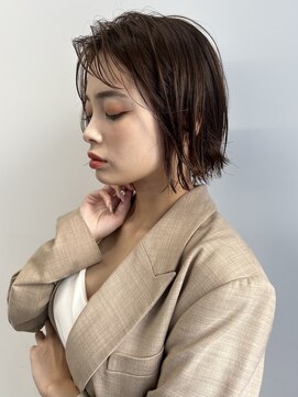 ヴェイン 渋谷(vain) ★くびレイヤー黒髪エモージュ小顔レイヤーロンググレーベージュ