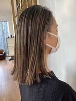 プラスシー(+C)&nbsp;ハイライトの積み重ねで作る地毛ハイライト/30代/40代/50代