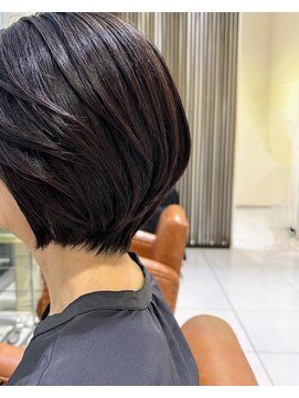 リュドール 一宮(Rue D'or) レイヤーボブ。