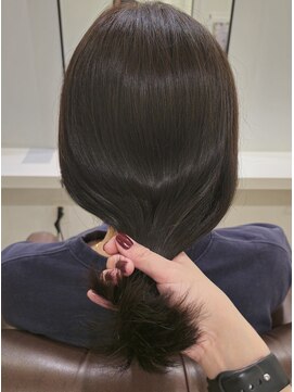 インビテーション(invitation) アッシュブラウン