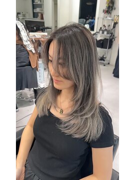 シエラ 南船場(CIERA.) バレイヤージュボブウルフカット前髪レイヤー小顔ワンレン