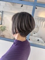 ラソニシカサイ(Lazo nishikasai)&nbsp;ラベンダーハイライト前下がりショート