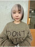個性的バイカラーショートボブ