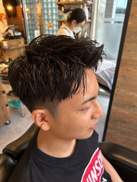 ザ ワルツ(THE Waltz) アップバングショート