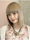原宿切りっぱなしミディアムボブハイトーンケアブリーチカラー◆