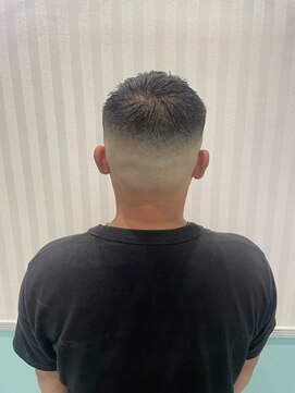 エルエフェ(EL JEFE) 【フェード×アップバング】［東中野］［落合］［床屋］