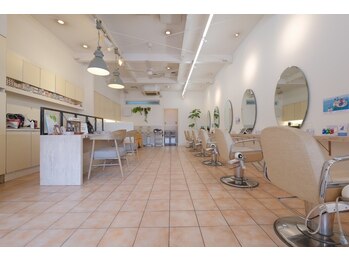 ヴィザヴィ 志村坂上店(vis a vis)の写真/地域密着で気軽に通えるアットホームなサロン！理想の自分磨きを優しくサポートします☆