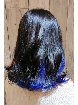 ヴィオラ 秋葉原(Viola) インナーカラー ダークグレー×ブルー