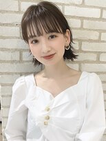 アンド ストーリーズ(&STORIES)&nbsp;耳かけ/ショートボブ/フォギーベージュ/ウェーブパーマ【江角】