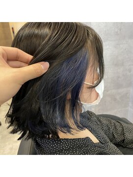 アンダーバーホワイト 栄店(_WHITE) インナーブルー