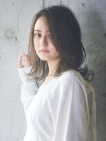 ピークアブー アヴェダ アトレ恵比寿(PEEK-A-BOO AVEDA)&nbsp;ミディアムレイヤーハッシュカット韓国巻きバタフライレイヤー