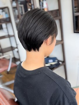 ヘアーサロン カラー 色彩店(COLOR) ショートカットスタイル
