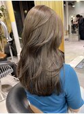 オリーブベージュ×レイヤーカット　韓国ヘア