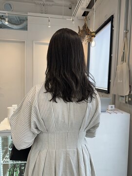 ロカ 表参道(loka) オリーブグレージュ/ニュアンス[表参道/ブリーチ/ハイライト]Mai