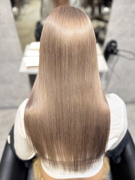 アンダーバーホワイト 鳳店(_WHITE) 一番人気ホワイトミルクティー