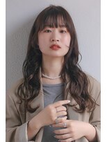 スリーマーク(THREE mark)&nbsp;大人ウェーブ/コテ巻き風パーマ/顔周りレイヤー/抜け感ベージュ