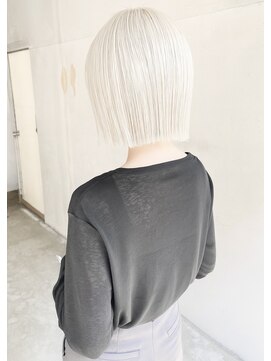 ヘアーアンドアトリエ マール(Hair&Atelier Marl) 【Marl】ホワイトミルクティーベージュ×ミニボブ