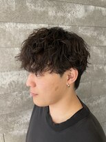 ニアウ 伊勢崎連取店(Niau)&nbsp;MEN’S HAIR/波巻きツイストスパイラル/リバースセンターパート