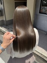 ダーツサンジョウ(DARTS sanjyo)&nbsp;艶カラー×ショコラブラウンの美髪ロング