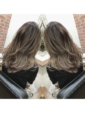 リズ オブ ヘアー(Lis of hair) ハイグラデーション☆ハイグレージュ【大橋】@lis_oohashi