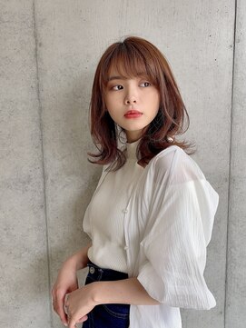 スプレンド センター南(SPLENDO hair nail supply&co.) くびれミディアム　外ハネ　透明感カラー