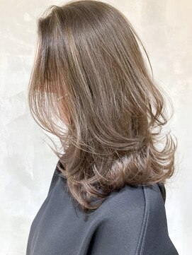 アルバム 渋谷パルコ(ALBUM) ハイライトミルクティー_ホワイトアッシュくびれヘア_ba323051