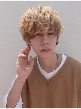 ティアラ 桜木町(TIARA) 無造作マッシュ/20代/30代/ハイトーンカラー/ツーブロック