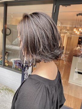 オフ(off) 大人ボブ