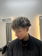 フィーネ 八戸(Fi-Ne) 【メンズ】ツイスパ×ハイライト