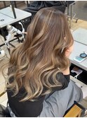 ロングのハイライトバレイヤージュ