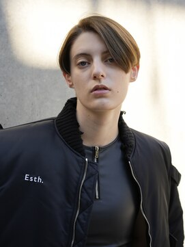 ピークアブー 原宿ハラカド(PEEK-A-BOO) ハンサムくせ毛多毛ストレートマニッシュかっこいい女子オトナ