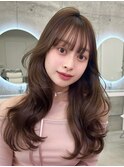 ガーリーヘア フォワード巻き 顔まわりカット ベージュカラー