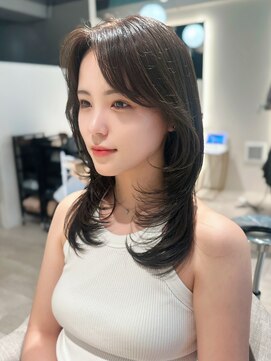 シエルバイアフロート(ciel by afloat) ハッシュカット／流れるお顔周り／オリーブベージュ【自由が丘】