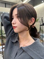 メラク(Merak) 大人可愛い黒髪レイヤー×小顔見えロング【20～40代】