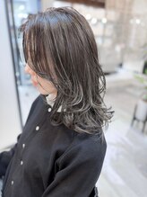 リモア(L I M O A)&nbsp;イルミナのプラチナシルバーカラー