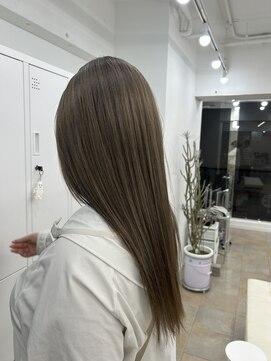 ディジョン 自由ヶ丘(Dijon) 韓国顔まわりレイヤーカットグレージュオリーブベージュブラウン