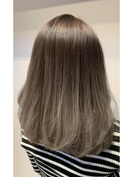 リリーアンドコー ヘアデザイン(Lily&Co hair design) グレージュグラデーション