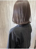 透明感アッシュの切りっぱなしロブ
