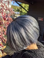 ナンバーエイト(number eight)&nbsp;大人かわいい切りっぱなしショートボブ×アッシュベージュ