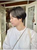 グレーブラックな大人ショート