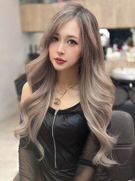 エリーツ(elyts) バレイヤージュ、シールエクステ【渋谷/渋谷駅】