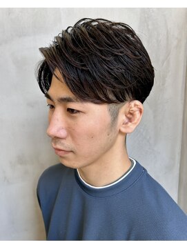 ルッツ(Lutz) フェザーショート