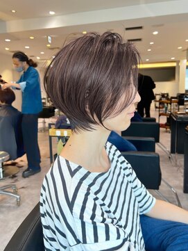 バンプ ギンザ(BUMP GINZA) 絶壁解消前下がりショートボブ