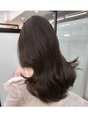 オリーブグレージュ