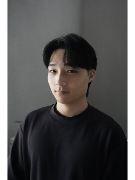 シフト メンズ オンリー サロン 薬院店(SHIFT Men's only salon) 毛流れセンターパート