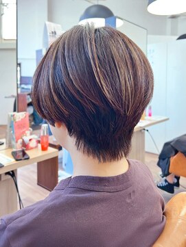 ヘアーサロン ナナン(Hair Salon nanan) 細めハイライトのショート【太宰府市国分】
